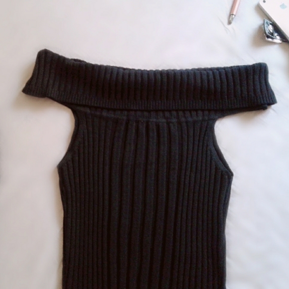 Sweater - Picture 2 of 4